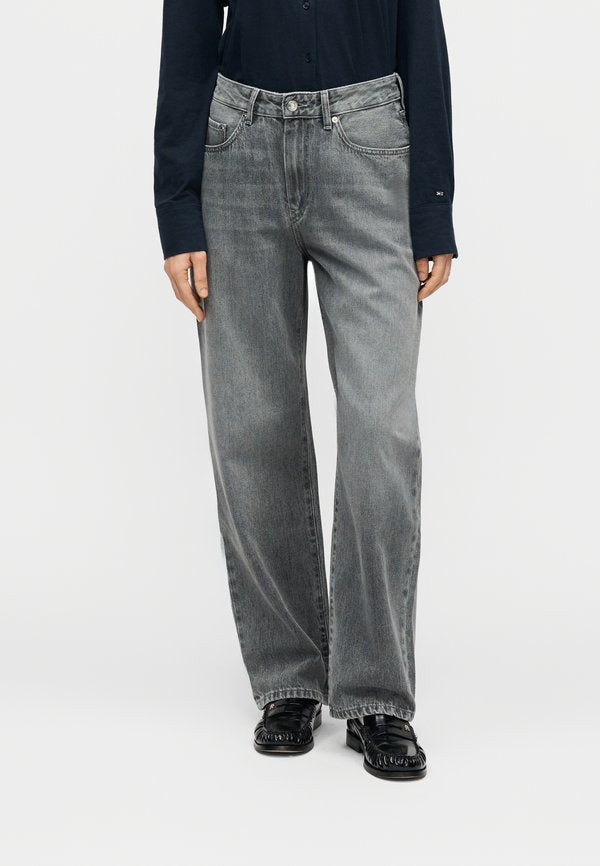 Tommy Hilfiger BARREL