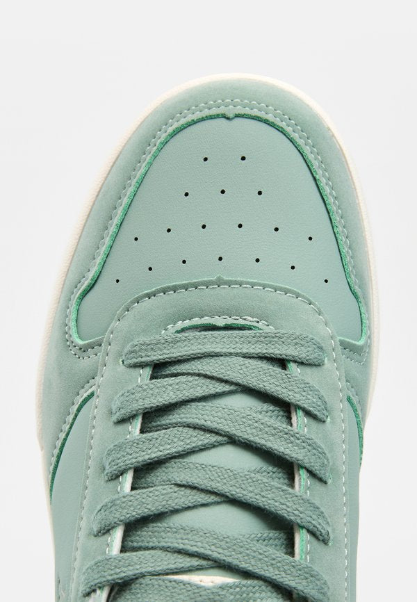 U.S. Polo Assn. STEVY