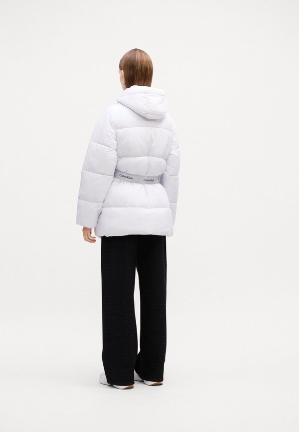 Calvin Klein Jeans BELTED MIDWEIGHT PUFFER