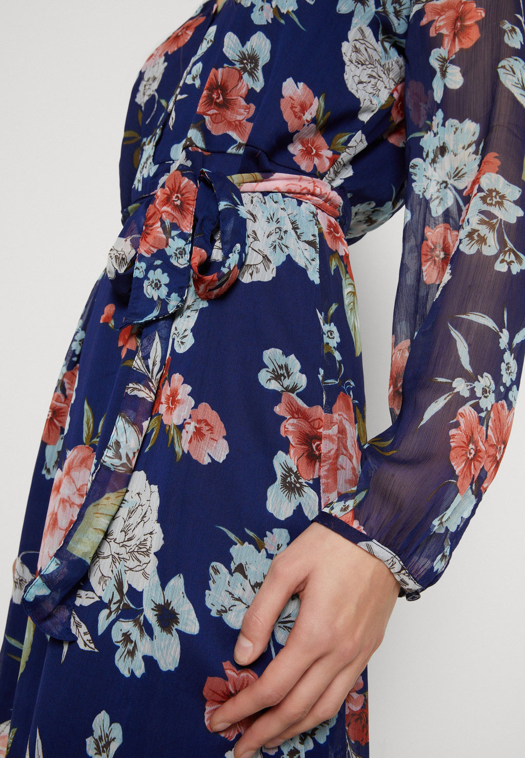 ONLSAGA V NECK BUTTON DRESS Media 6