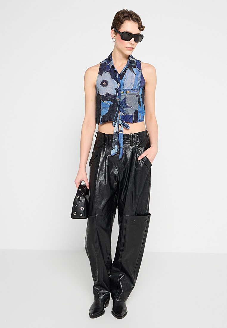 MOSCHINO JEANS