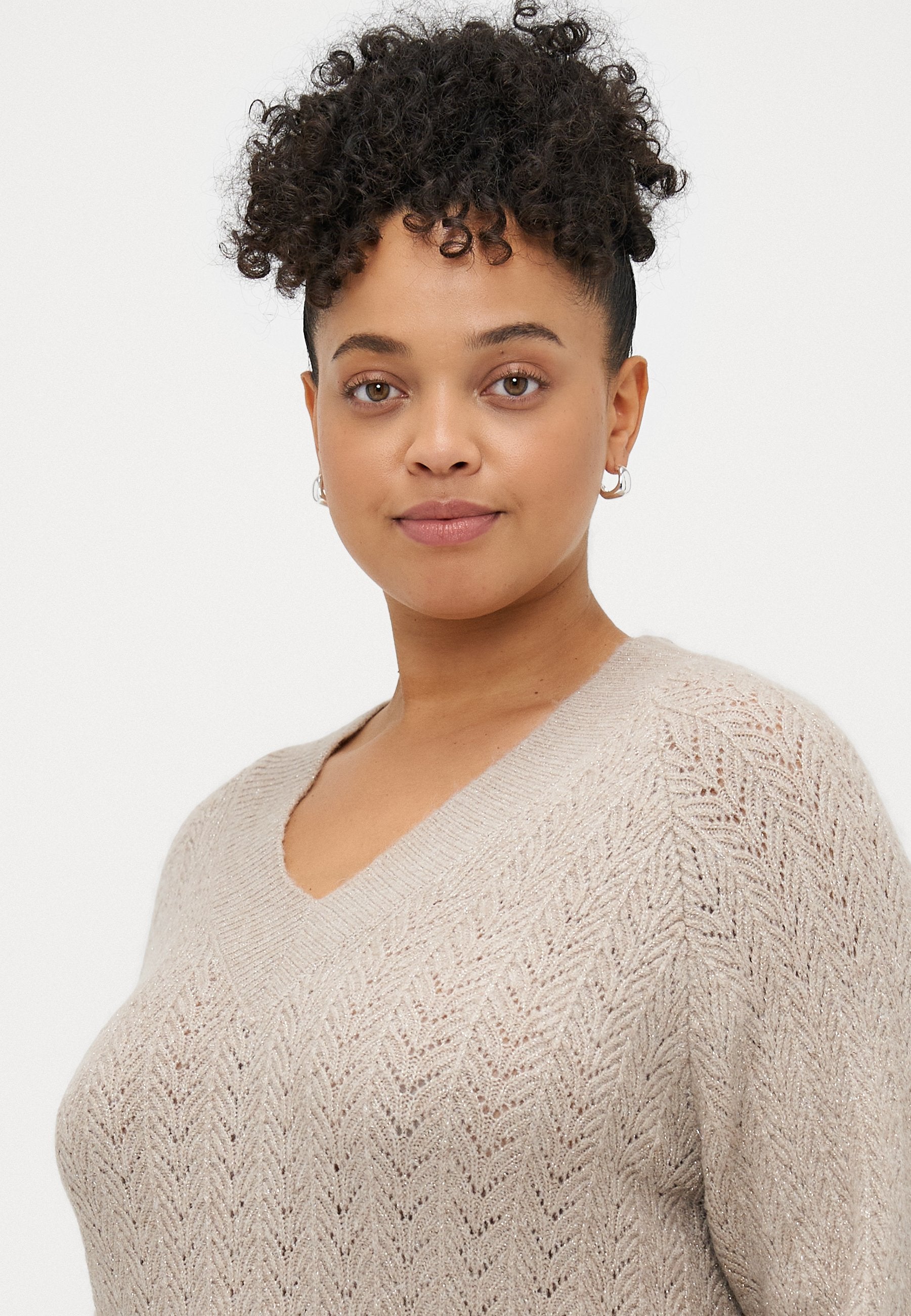 CARLUCILLA GLITTER V NECK  Media 5