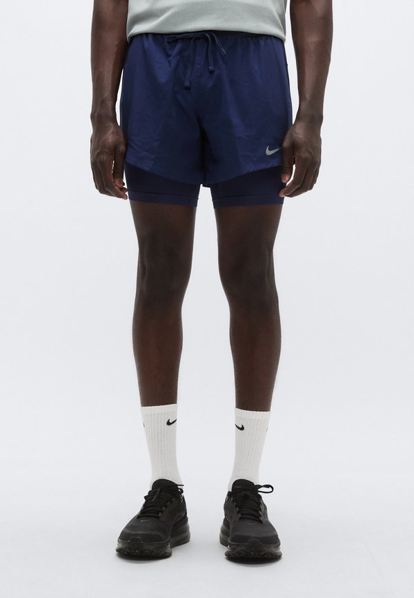 Nike Performance STRIDE HYBRID - 2-in-1 shorts - midnight navy/silver-coloured