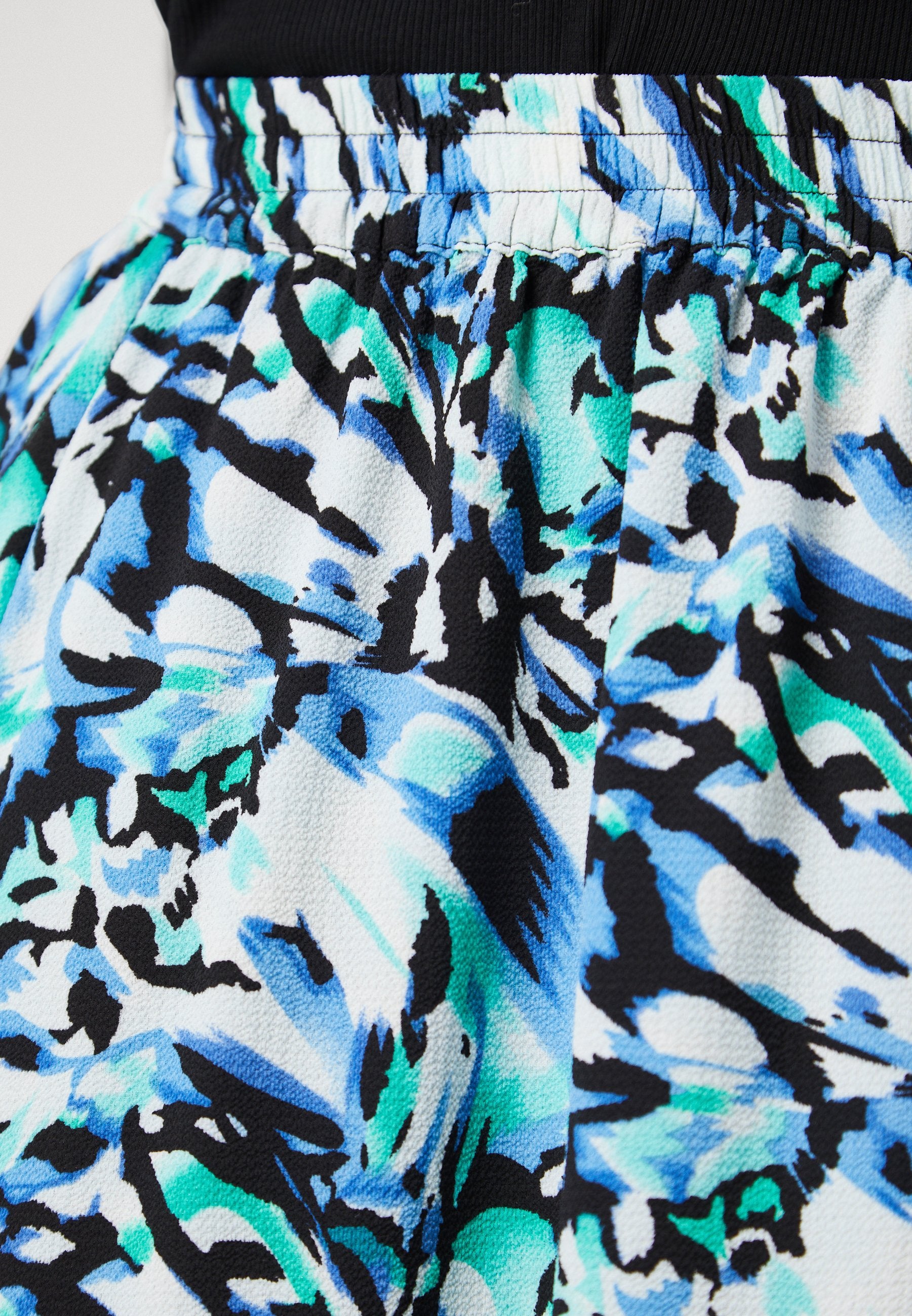 ONLY Carmakoma CARLUX LIFE SKIRT