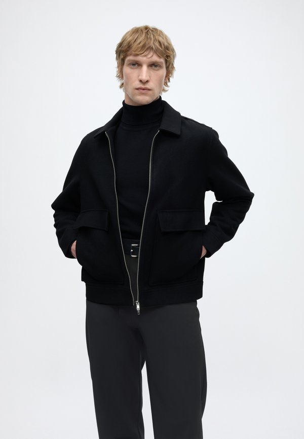 Marc O'Polo MOP X DFB TRAVEL COLLECTION MODEL MOSSBO