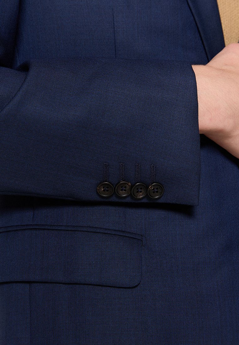 LANVIN