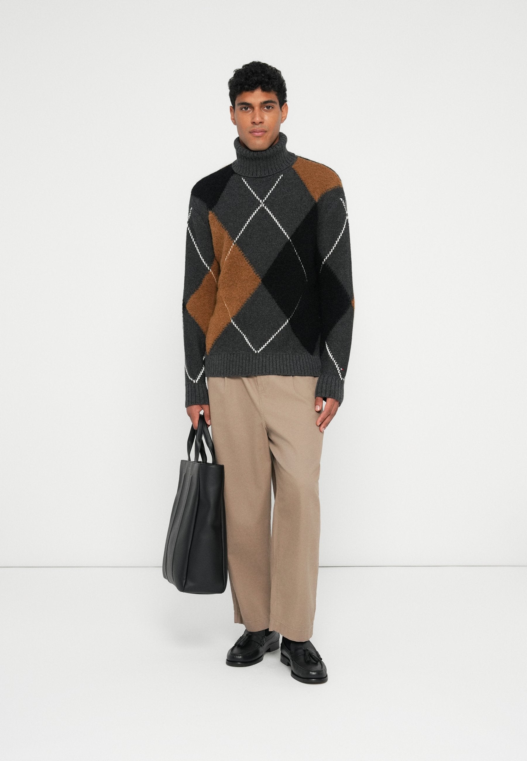 WOOL BLEND ARGYLE ROLL NECK JUMPER Media 2