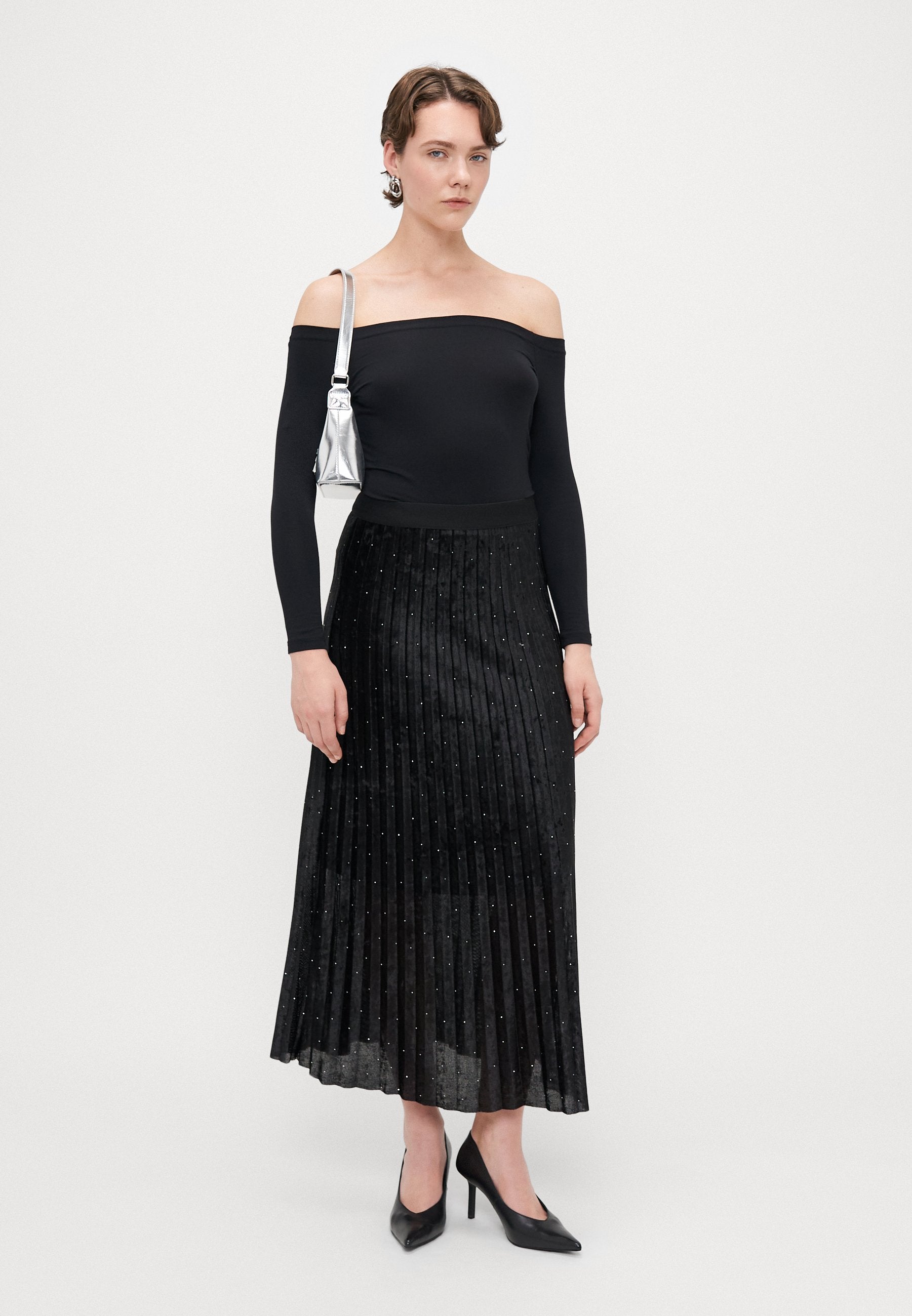 ONLDELIA LONG PLEATED STONE SKIRT  Media 2