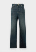 Denim-Jeans in einer dunkelblauen Waschung, mit geradem Bein, einem klassischen Fünf-Taschen-Design und dezenten Auswaschungen in der Hüftregion.