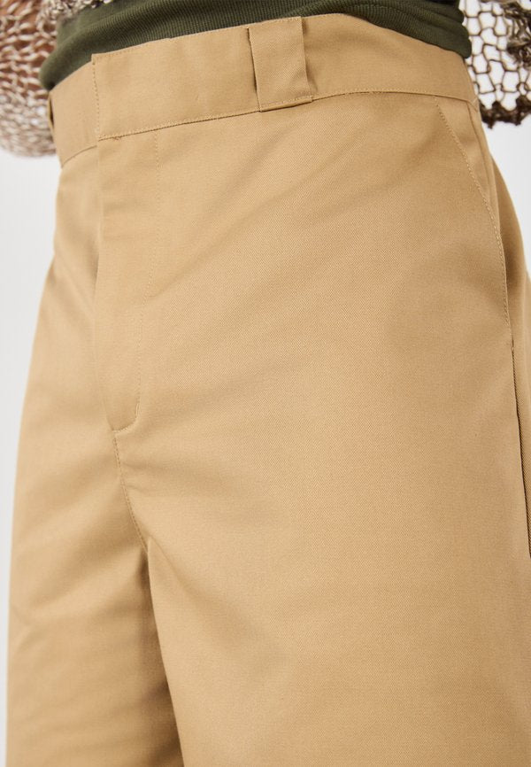 YOURTURN by Zalando RELAXED FIT SHORTS