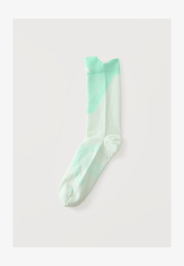 adidas Performance RUN LIGHT CREW UNISEX - Sports socks - mint