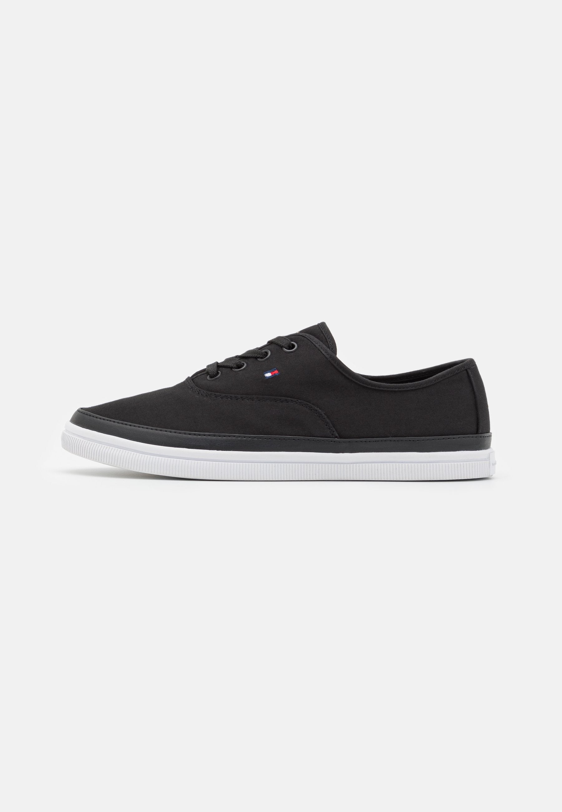 ESSENTIAL KESHA LACE Media 1