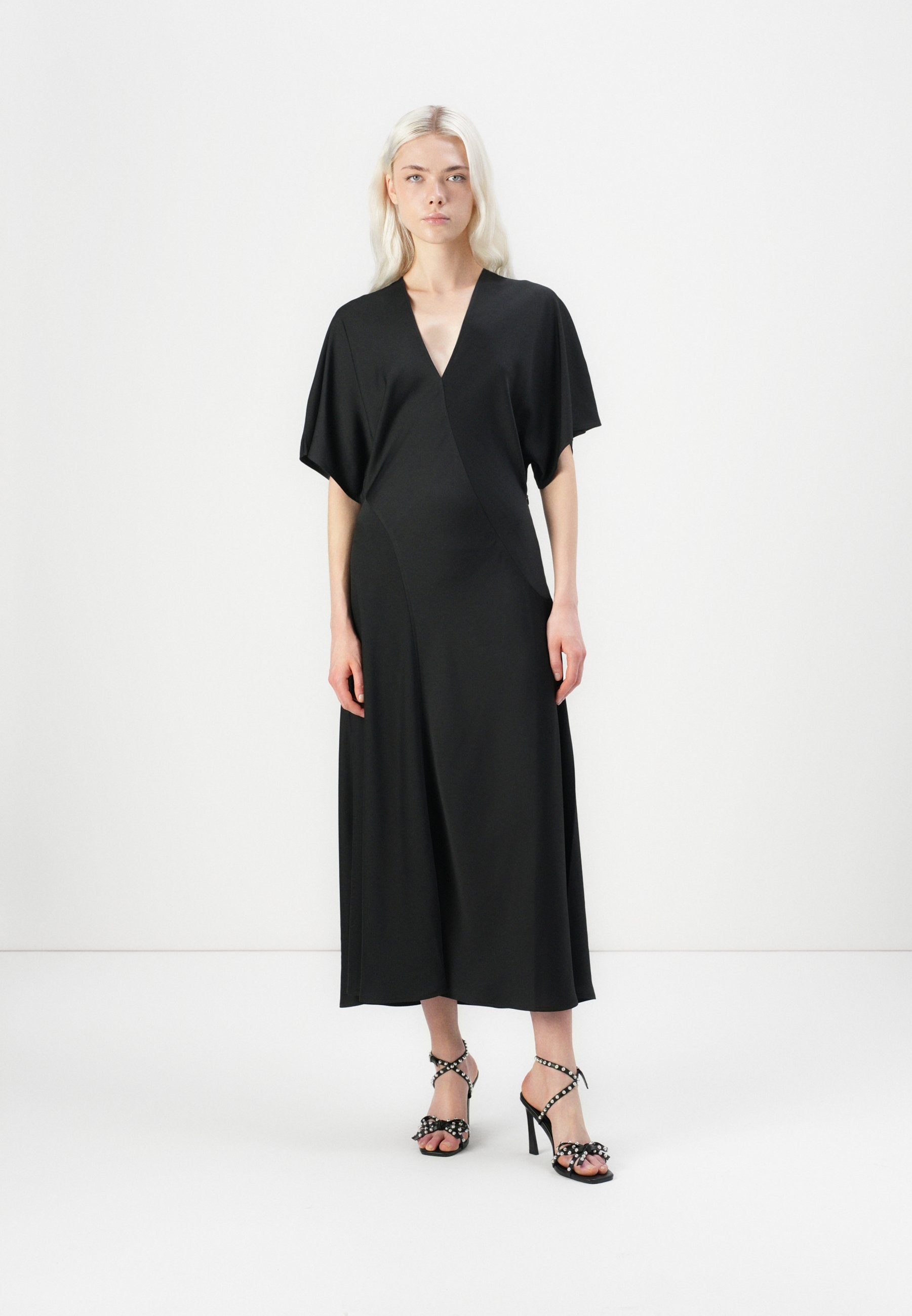 Replay DRESS