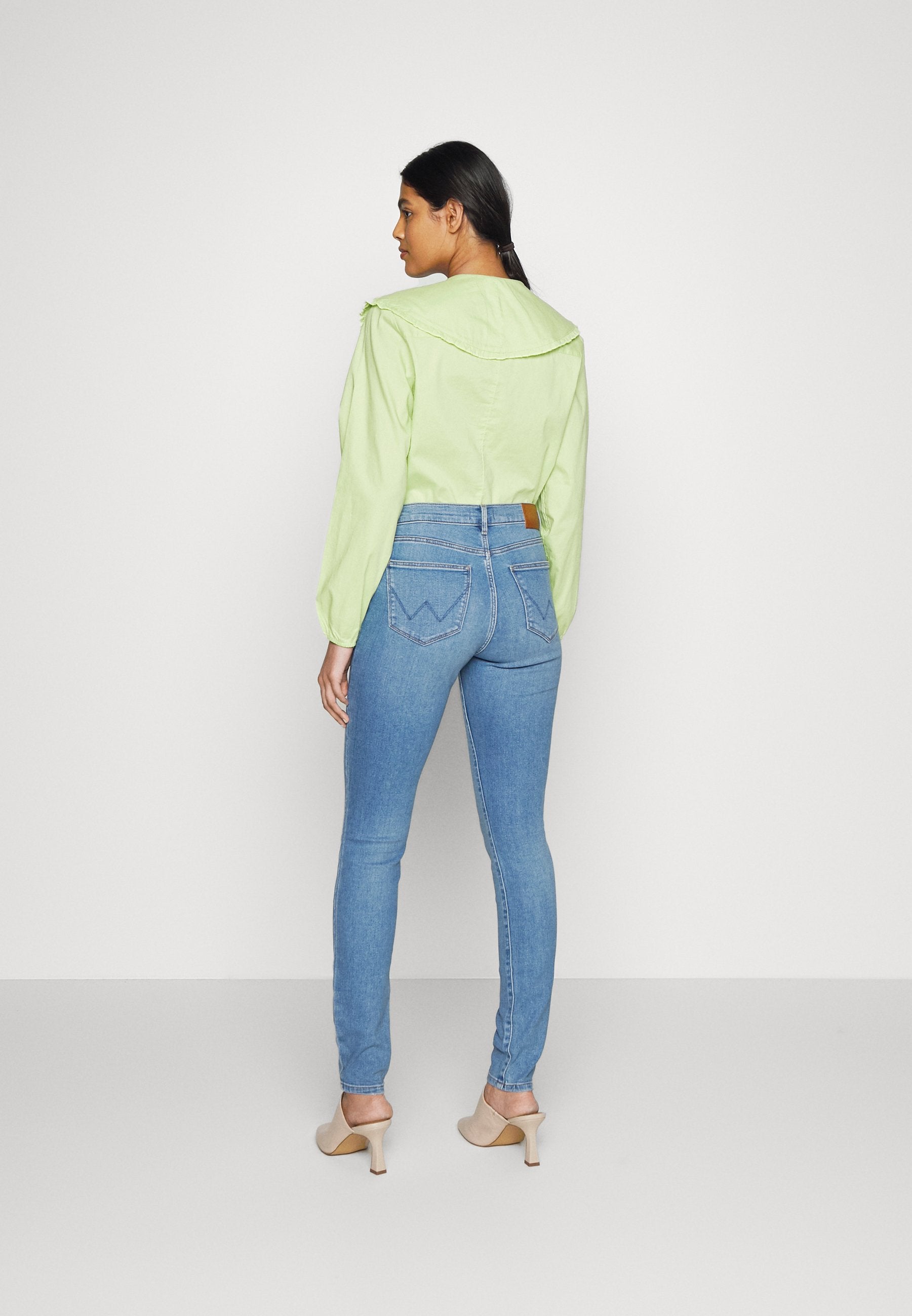 Wrangler HIGH RISE SKINNY