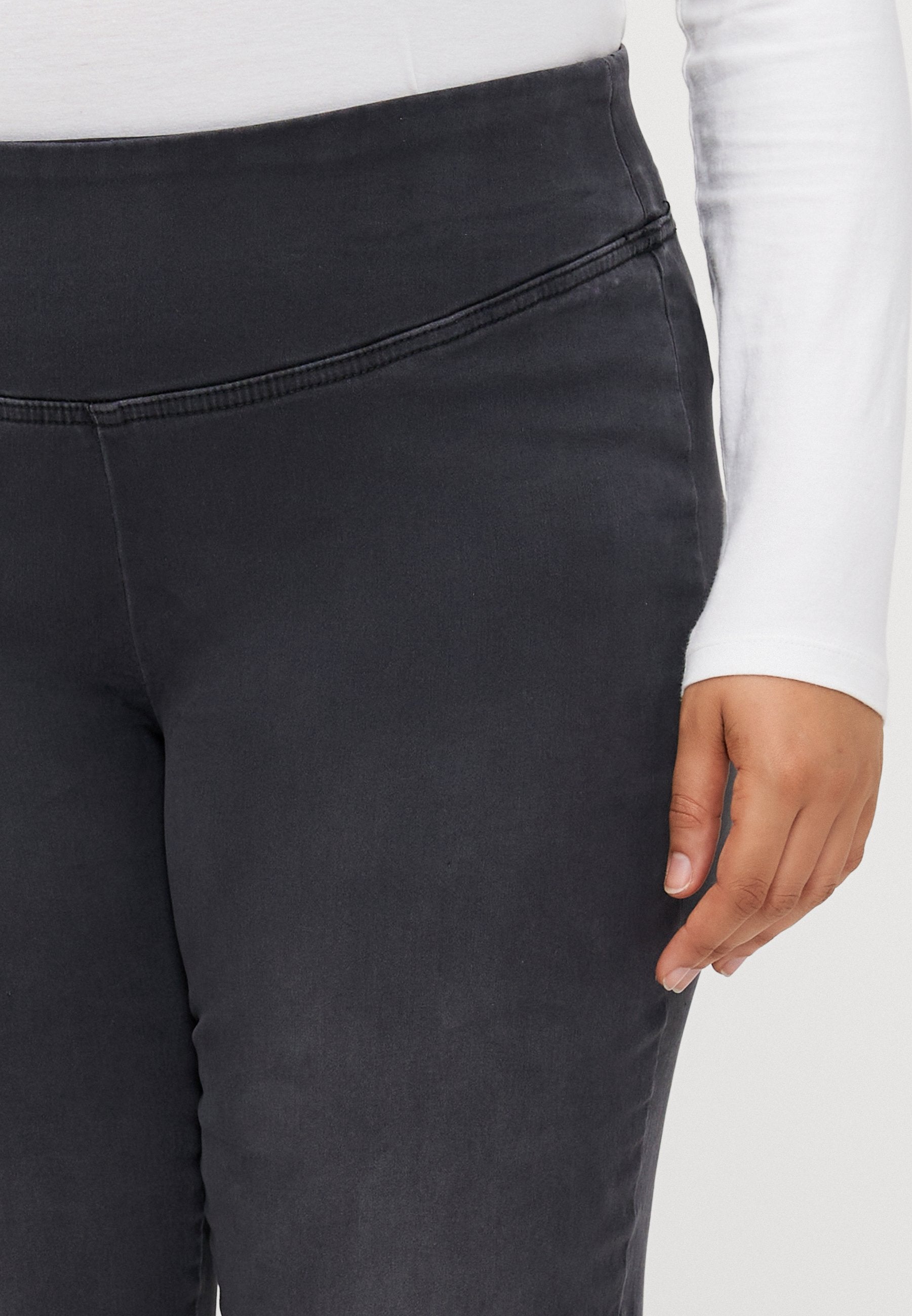 ONLY Carmakoma Flared fit CARROYAL Mid waist