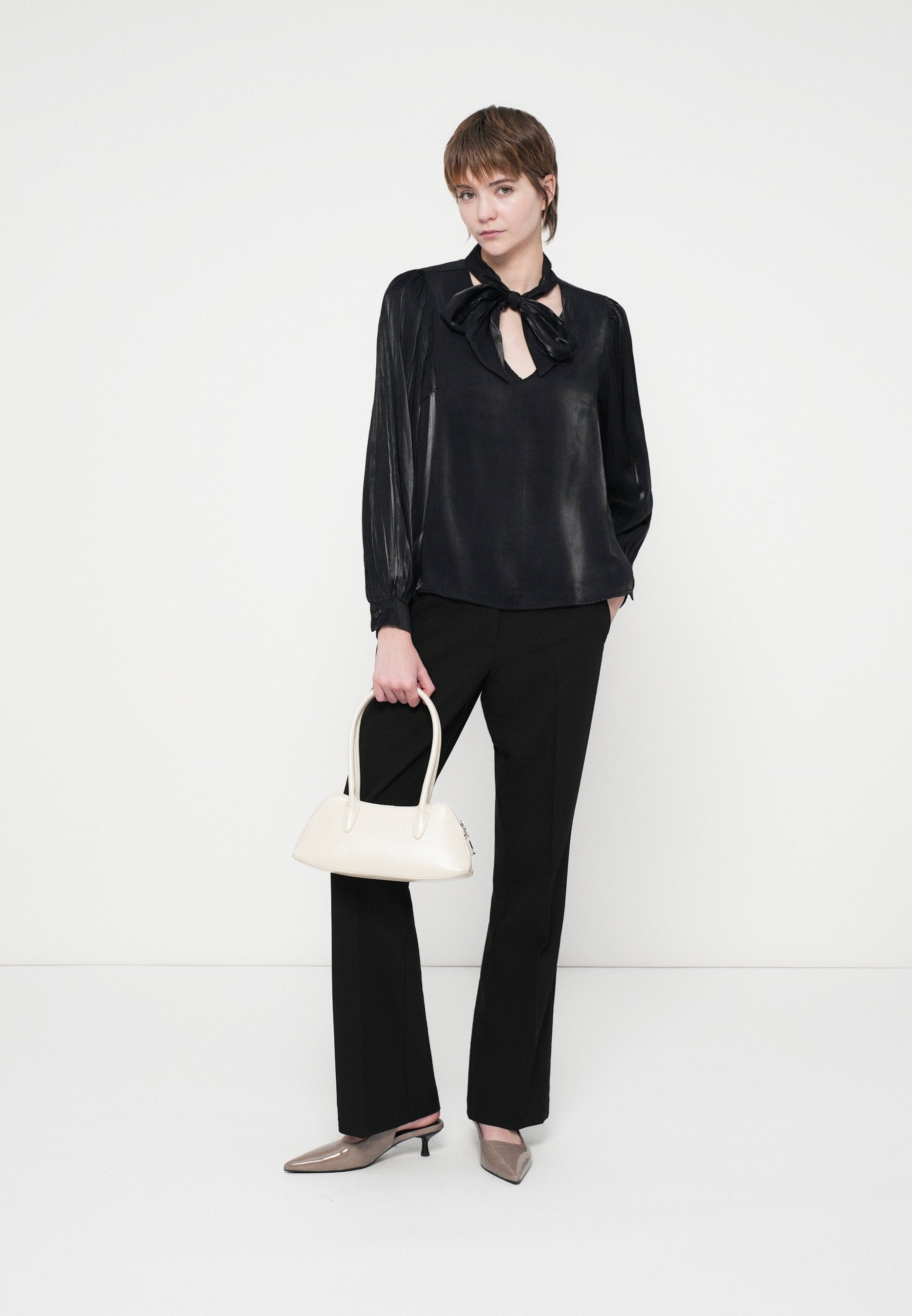 VILA VIESSA V NECK TIE SHIRT