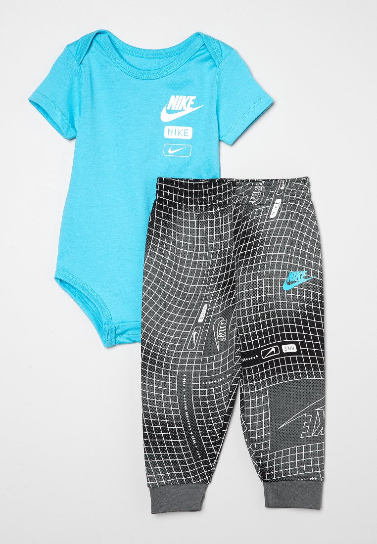 Nike Sportswear SET