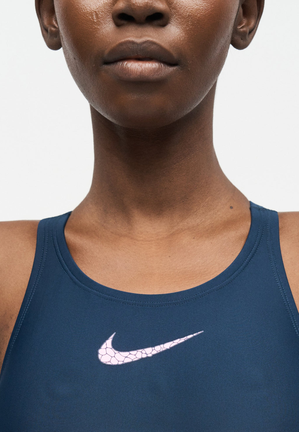 Nike Swim LOGO GRAPHIC PEBBLE FASTBACK ONE PIECE