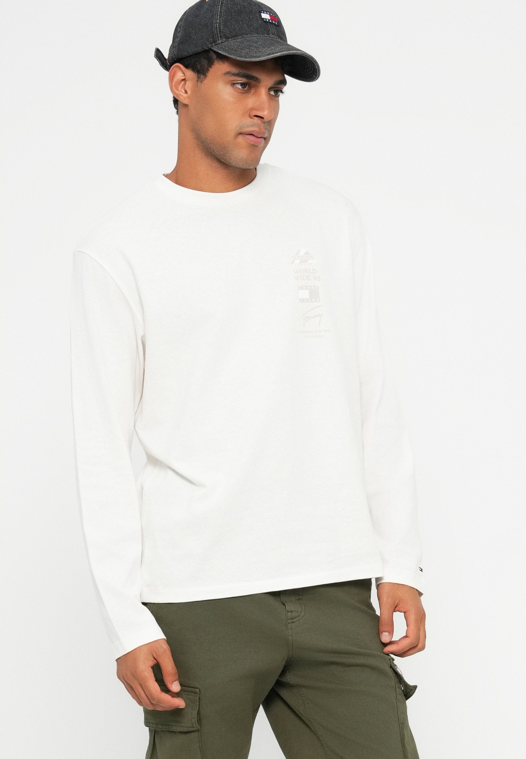 Tommy Jeans BACK GRAPHIC RELAXED LONG SLEEVE T-SHIRT