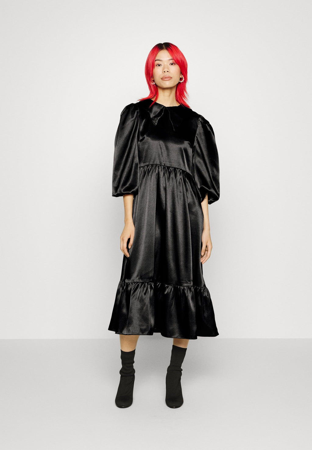 Glamorous MIDAXI STATEMENT COLLAR DRESS WITH PUFF SLEEVES