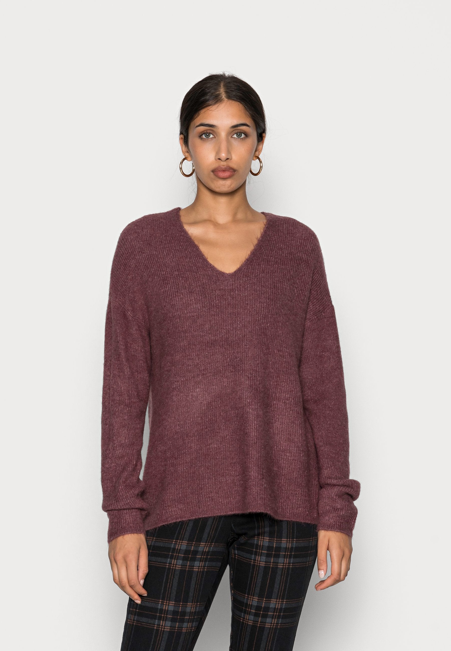 Vero Moda VMCREWLEFILE  V-NECK