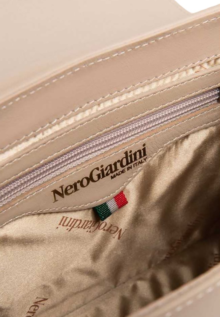 NeroGiardini BET