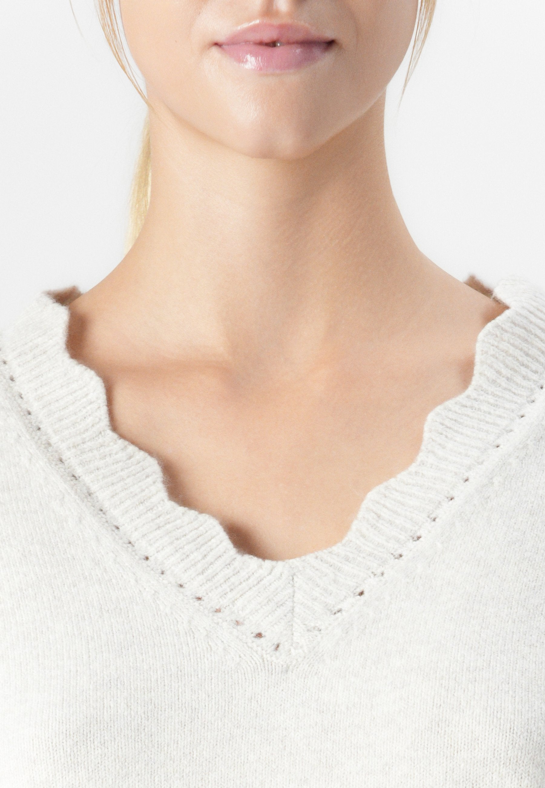 VILA Knitted VINIKOLINA V-neck