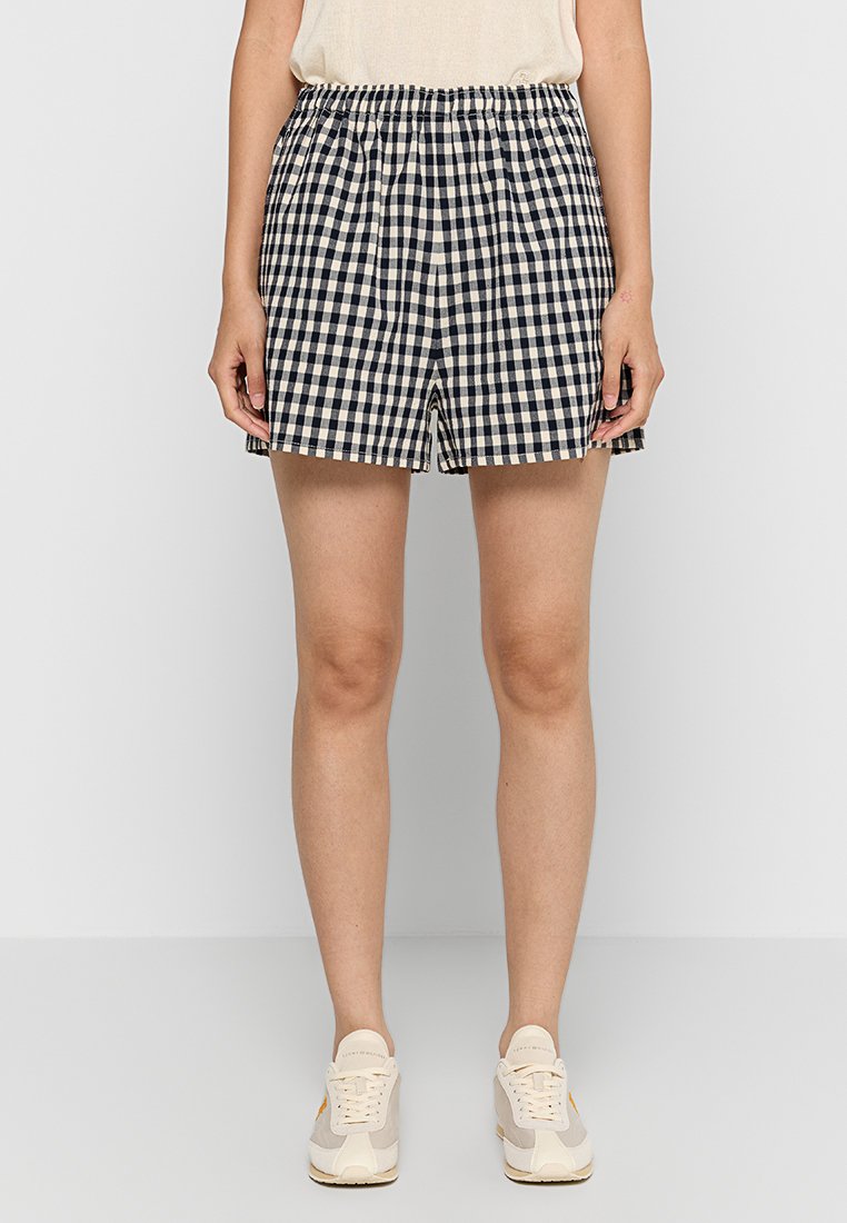 Tommy Hilfiger Shorts Media 1