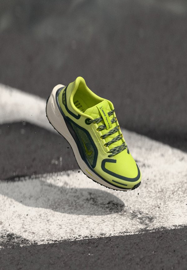 Nike Performance PEGASUS 41 GTX - Road running shoes - cyber/seaweed/light lemon twist/phantom