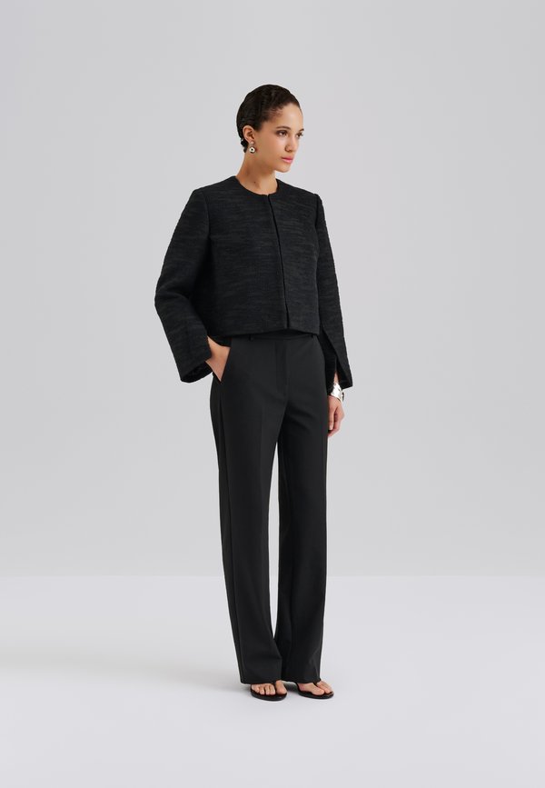 Malina RUTHIE CROPPED BOUCLE