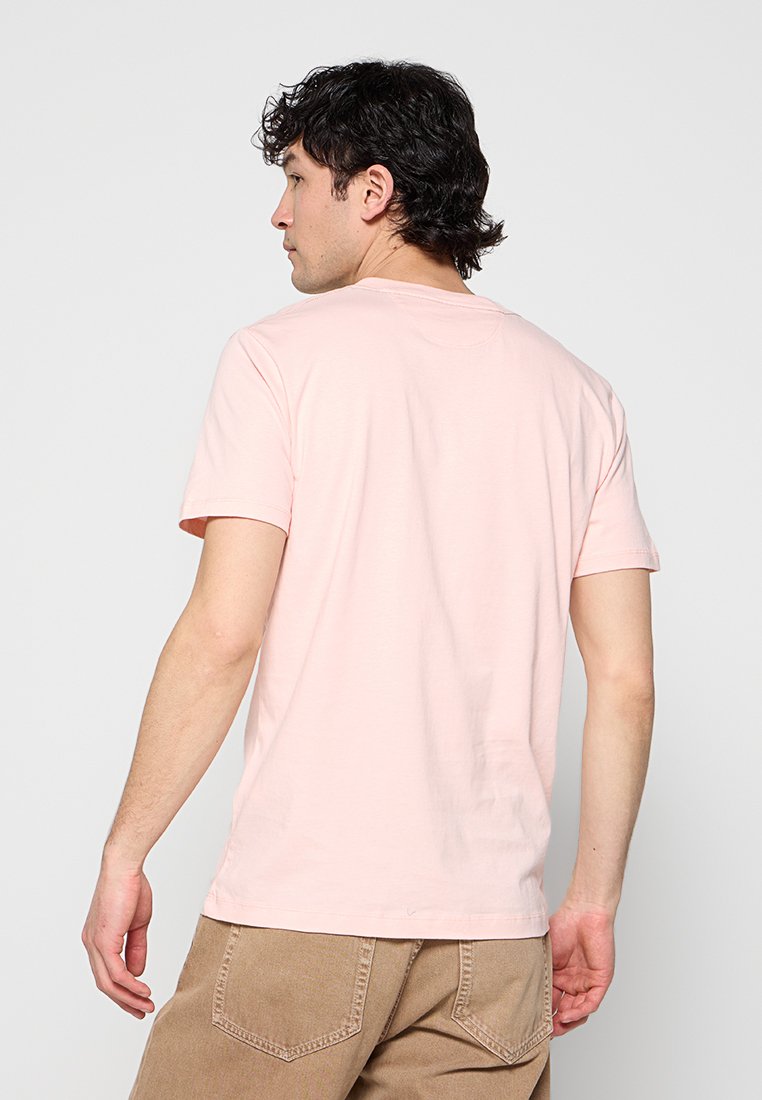 Hackett London