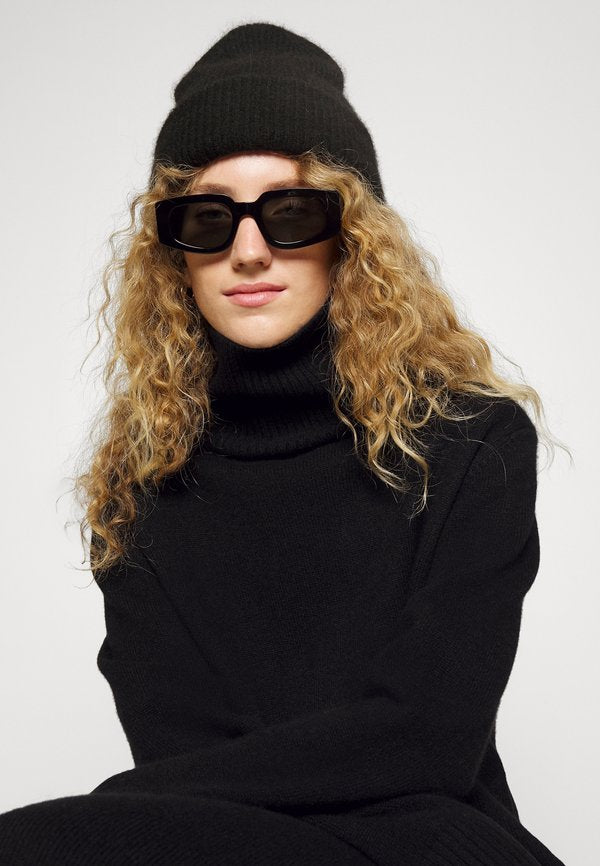 Davida Cashmere CHUNKY ROLL NECK DRESS