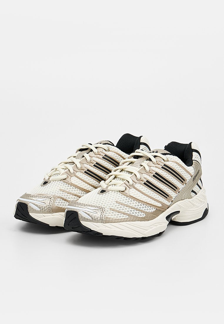 adidas Originals ADISTAR CONTROL 3