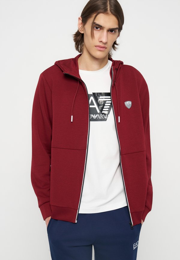 EA7 Emporio Armani
