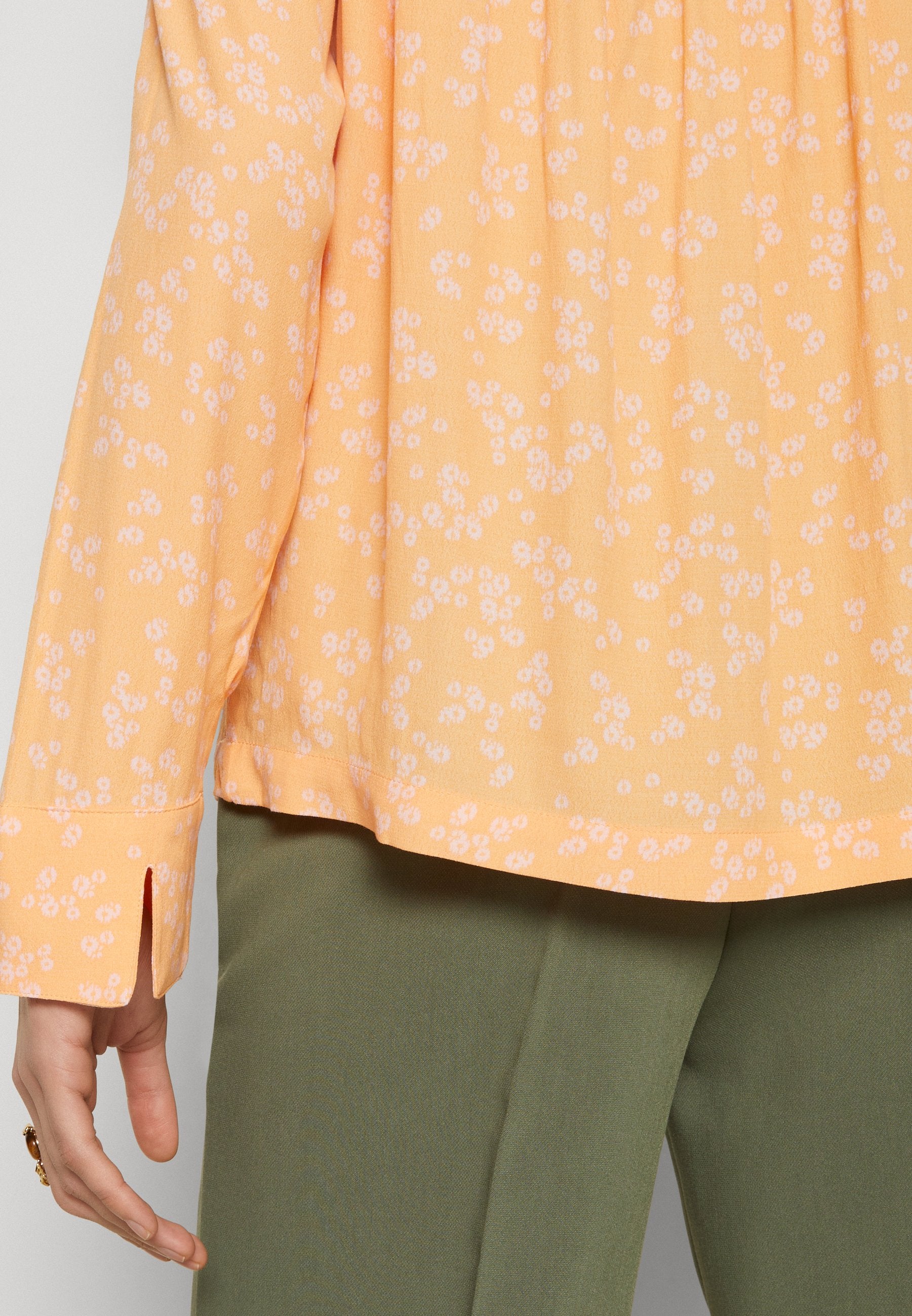 Esprit Bluse Media 8