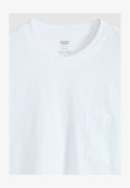 Levi's® RELAXED POCKET TEE - Basic T-shirt - garment dye fa- whites