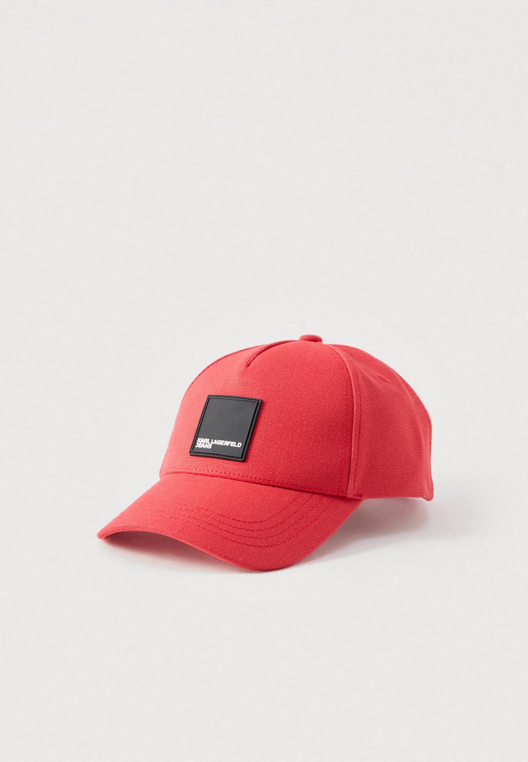 BOX LOGO UNISEX Media 1