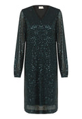 Schimmerndes Kleid aus tealfarbenen Pailletten mit langen Ärmeln, V-Ausschnitt und figurbetonter Silhouette. Texturierter Stoff und dezente horizontale Musterdetails.