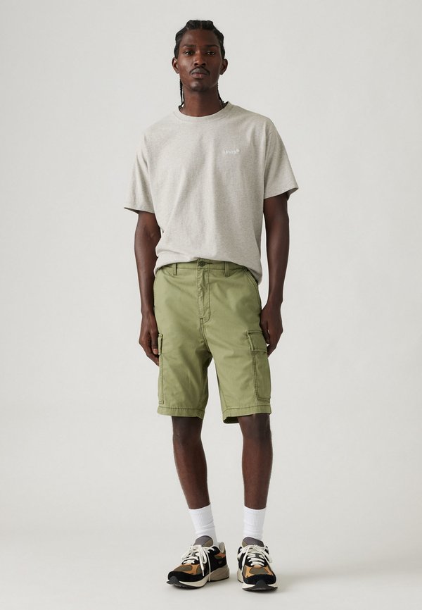 Levi's® CARRIER CARGO SHORT II - Shorts - olive night