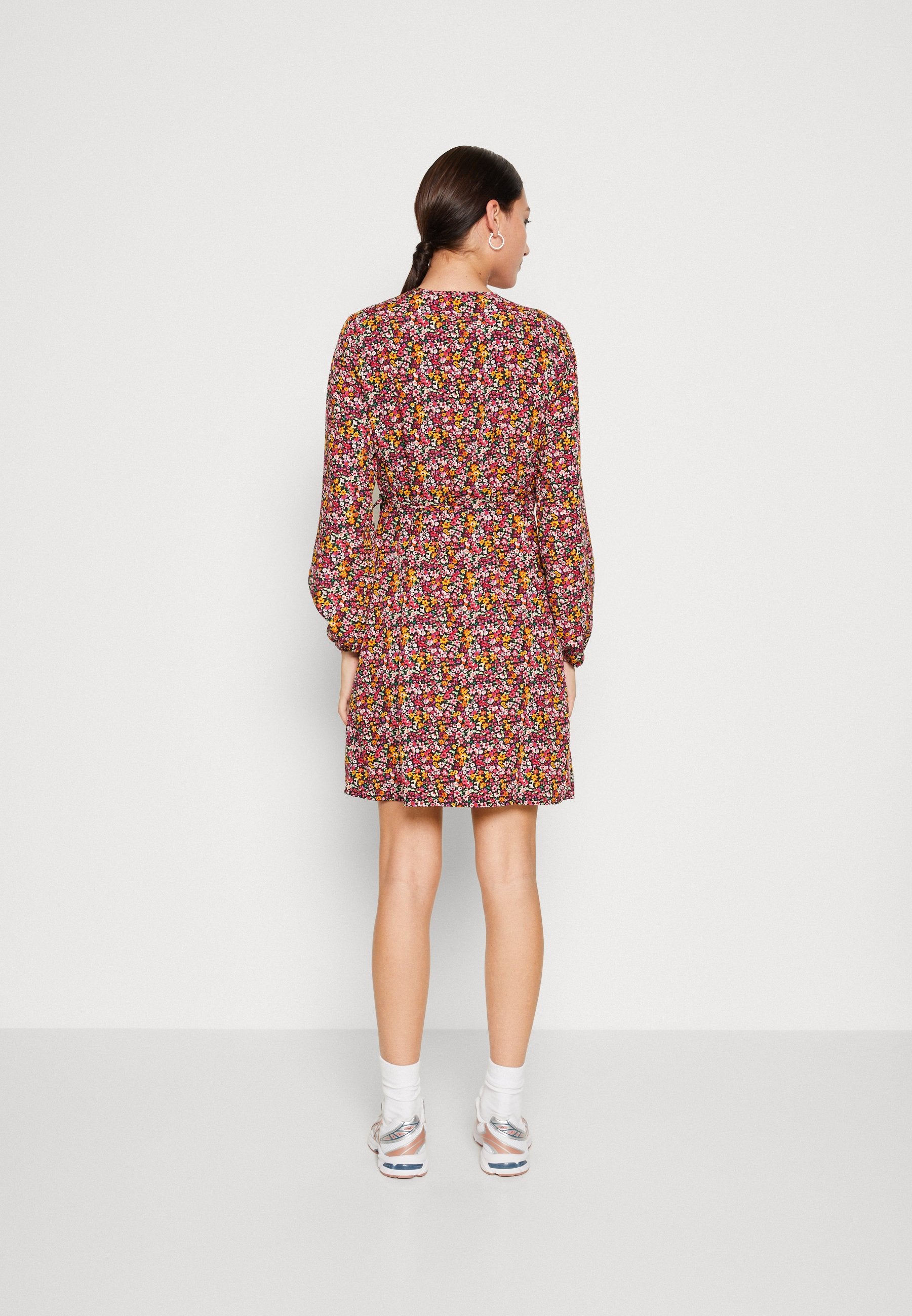 Pieces PCNESSA WRAP DRESS