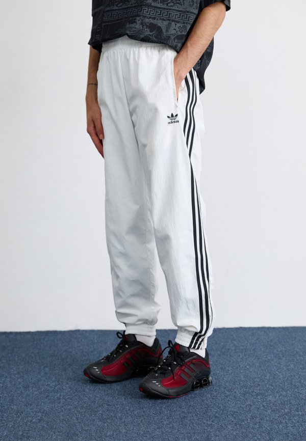adidas Originals FIREBIRD PANTS - Tracksuit bottoms - white   black