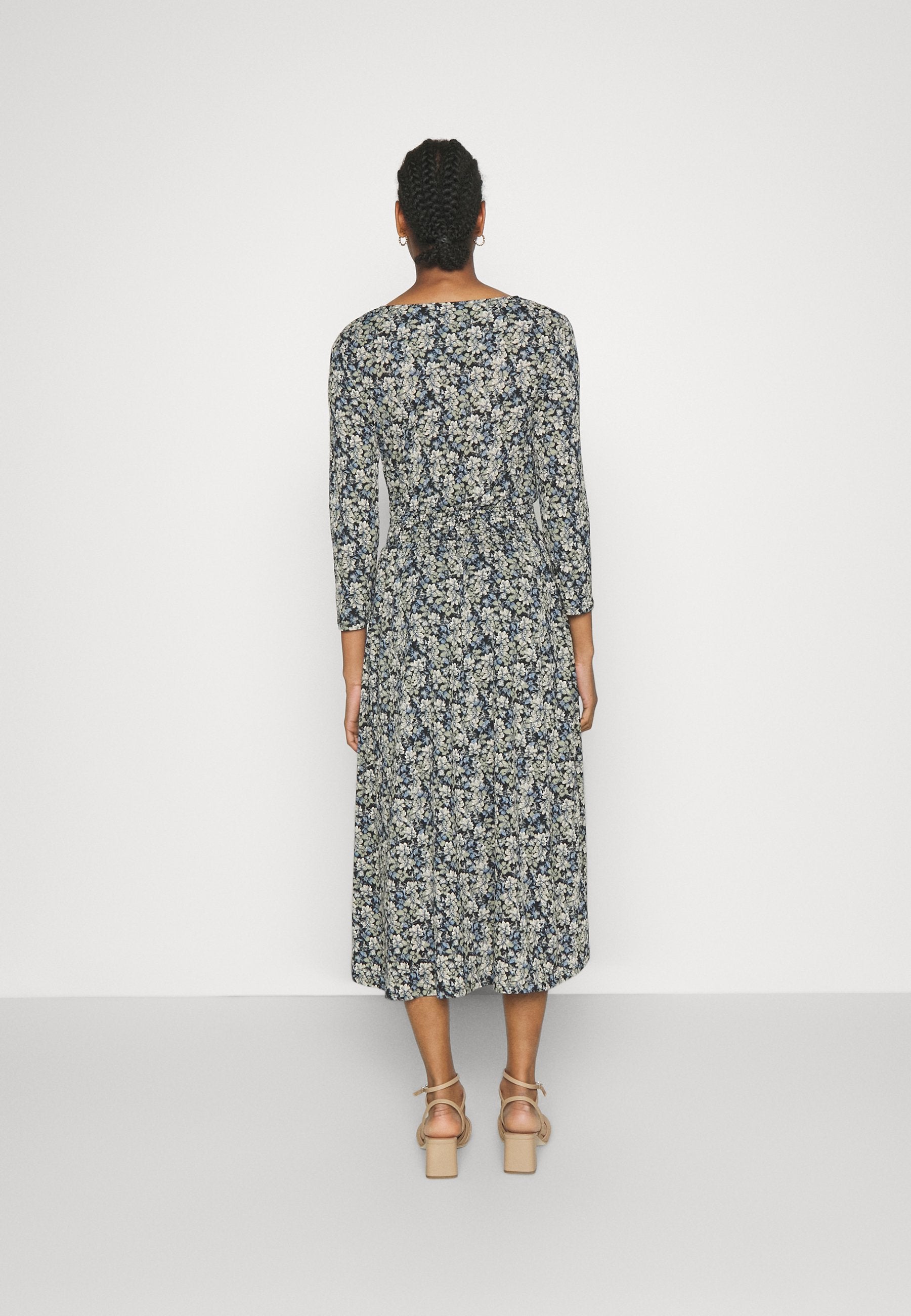 ONLPELLA DRESS  Media 4