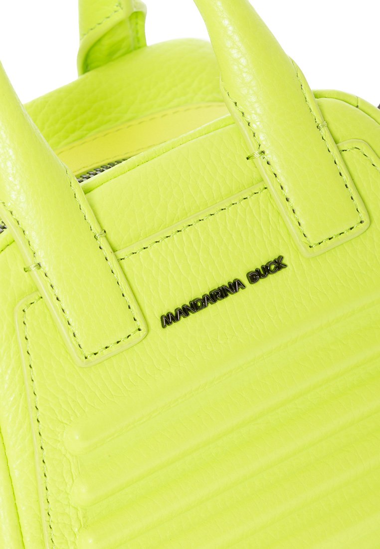 Mandarina Duck