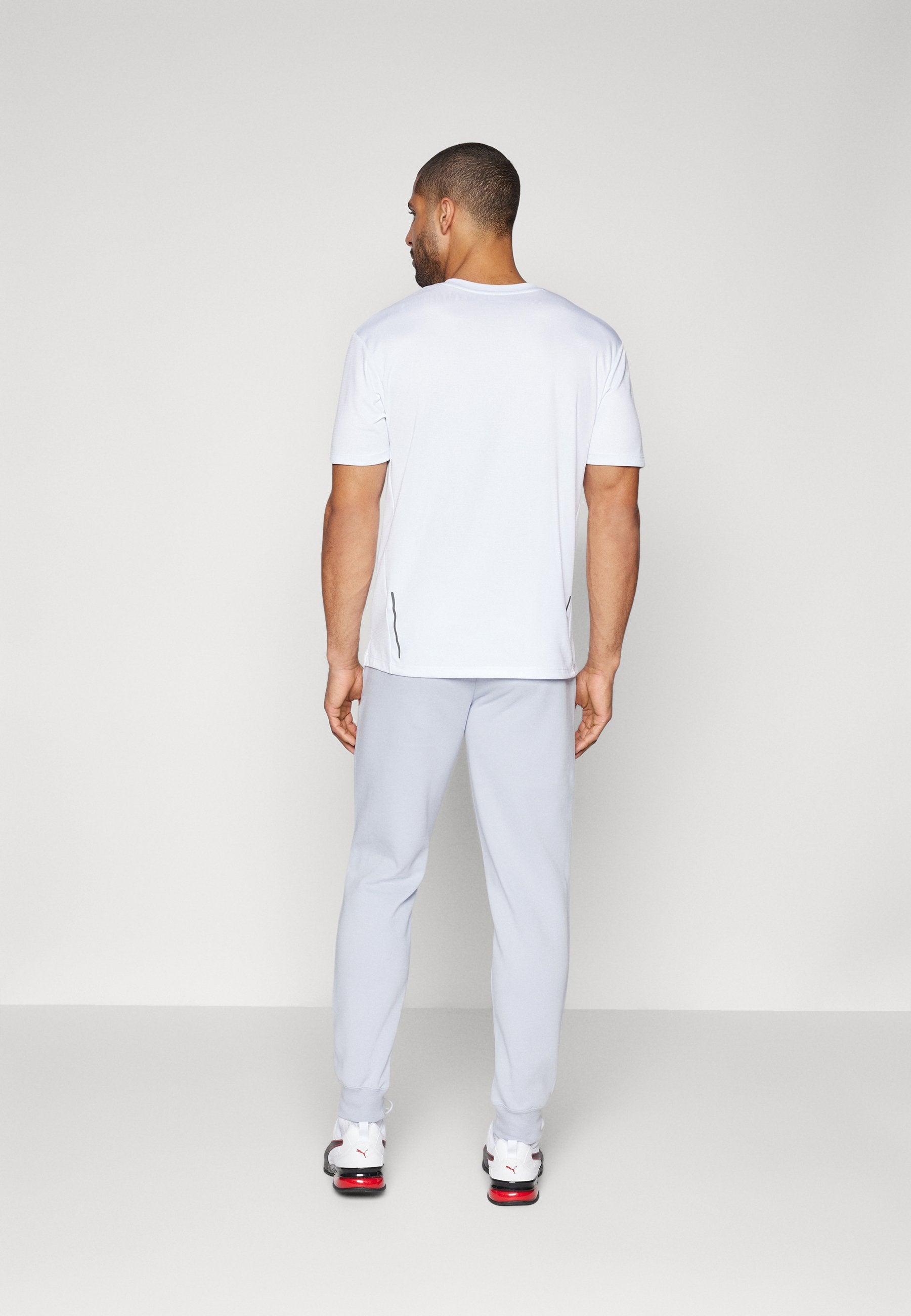 Puma 2 COLOR NO. 1 LOGO