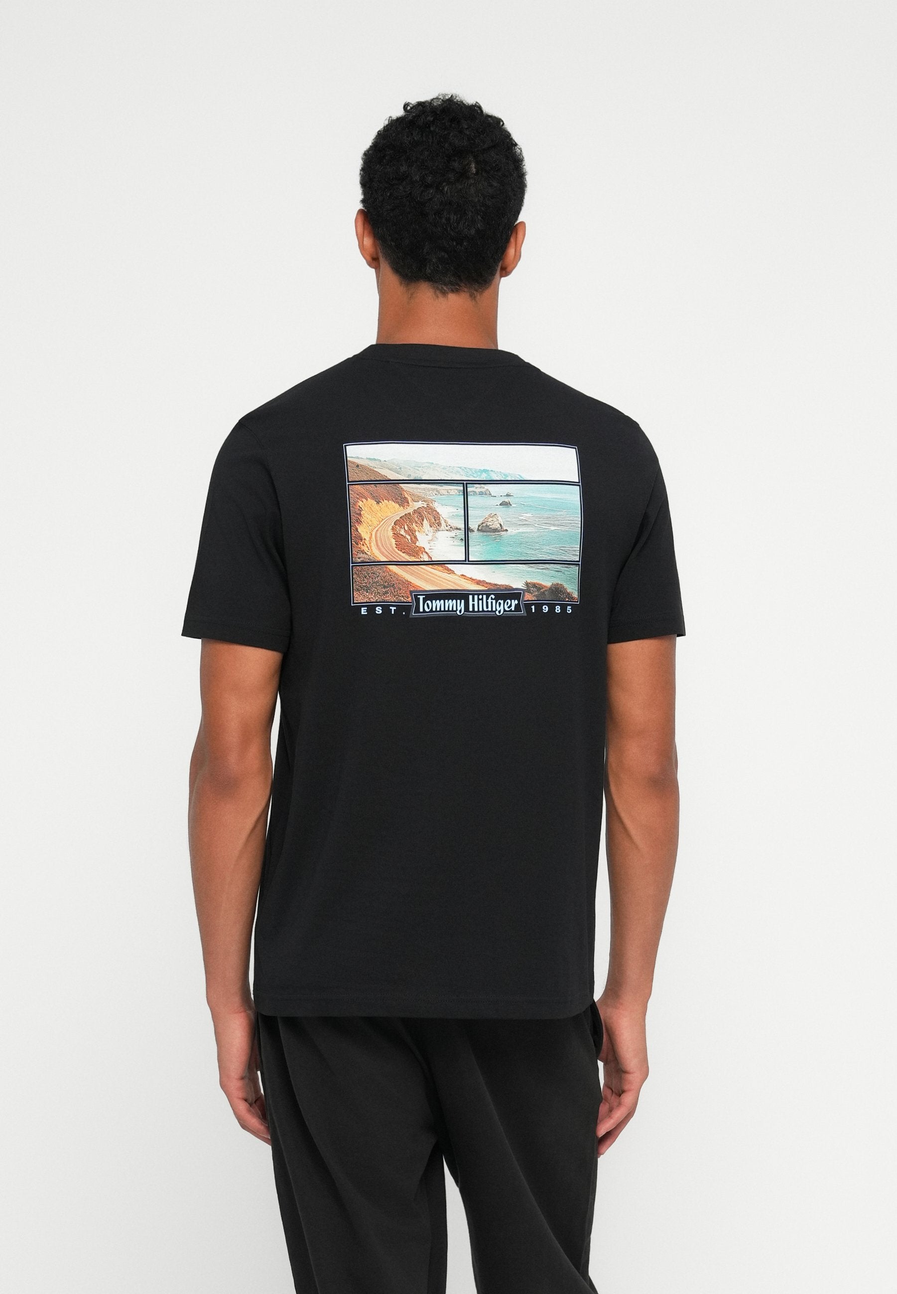 COAST PHOTO PRINT TEE Media 3