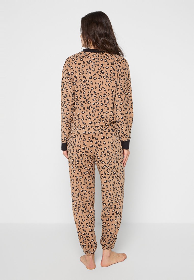 DKNY Loungewear