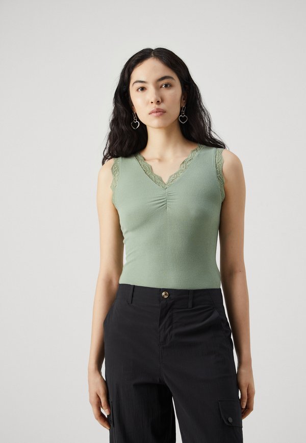 Vero Moda Tall VMROSI V NECK - Top - hedge green
