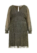 Grünes, gefältetes Kleid mit langen, transparenten Ärmeln, V-Ausschnitt und elastischen Bündchen. Hat ein mittellanges Design mit ausgestelltem Rock.