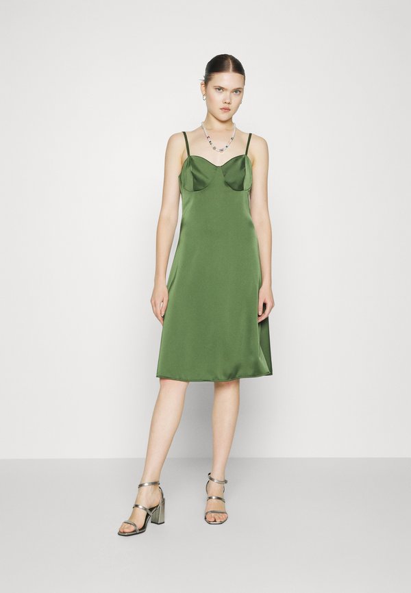 WAL G. DALIA CUPPED MIDI