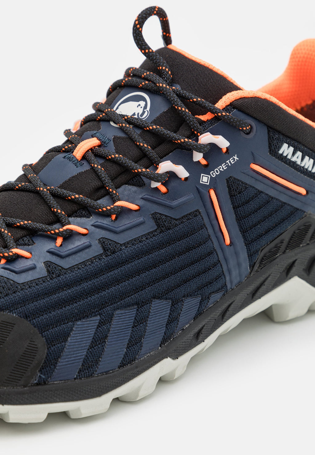 Mammut ALNASCA KNIT III LOW GORE TEX WOMEN